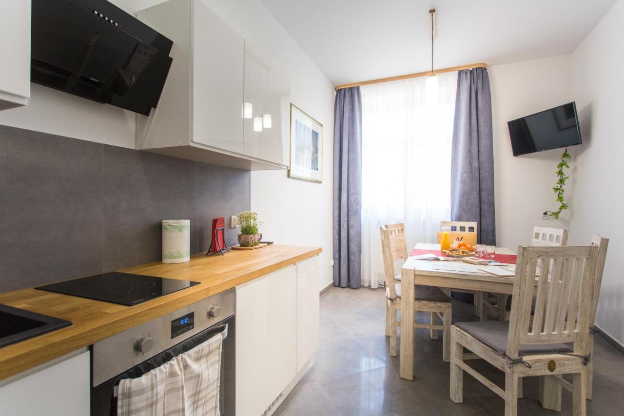 Fogra Travel Apartment Cracovie Extérieur photo