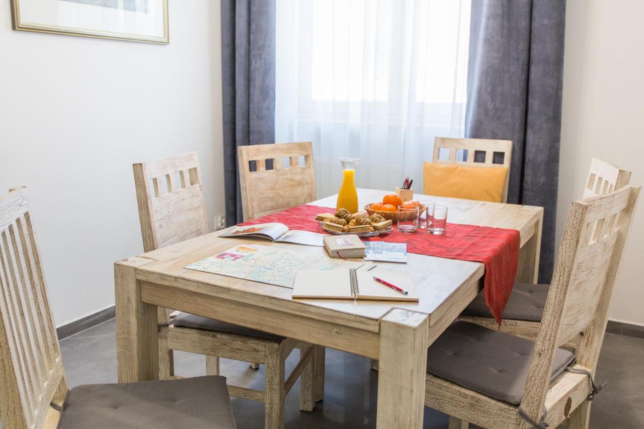 Fogra Travel Apartment Cracovie Extérieur photo